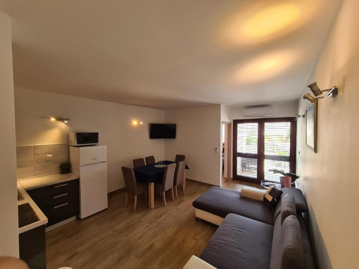 Apartments Dupin バスカ エクステリア 写真